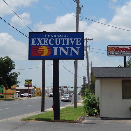 Executive Inn Pearsall Luaran gambar