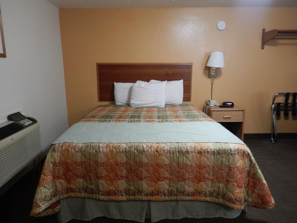 Executive Inn Pearsall Luaran gambar