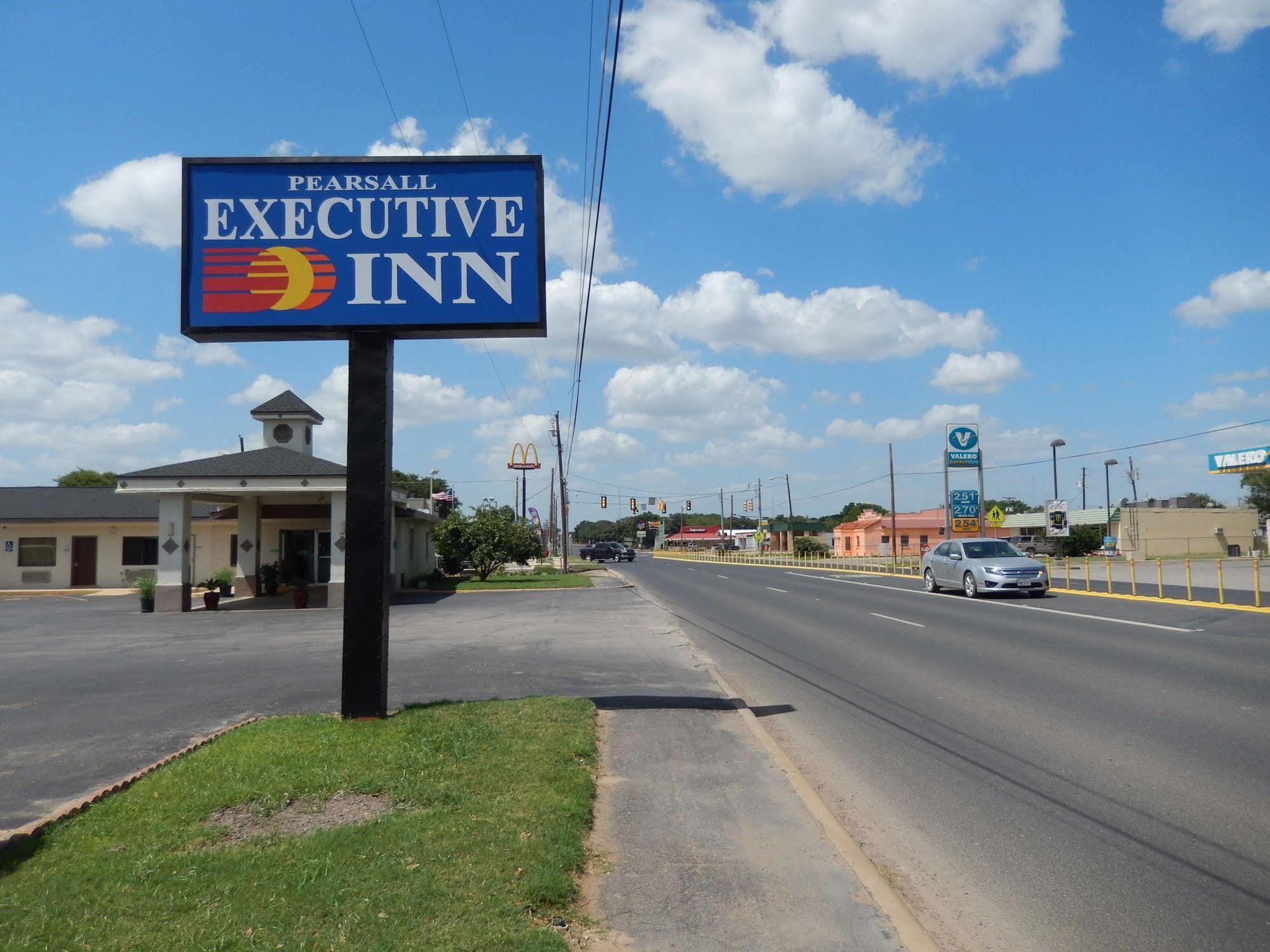 Executive Inn Pearsall Luaran gambar