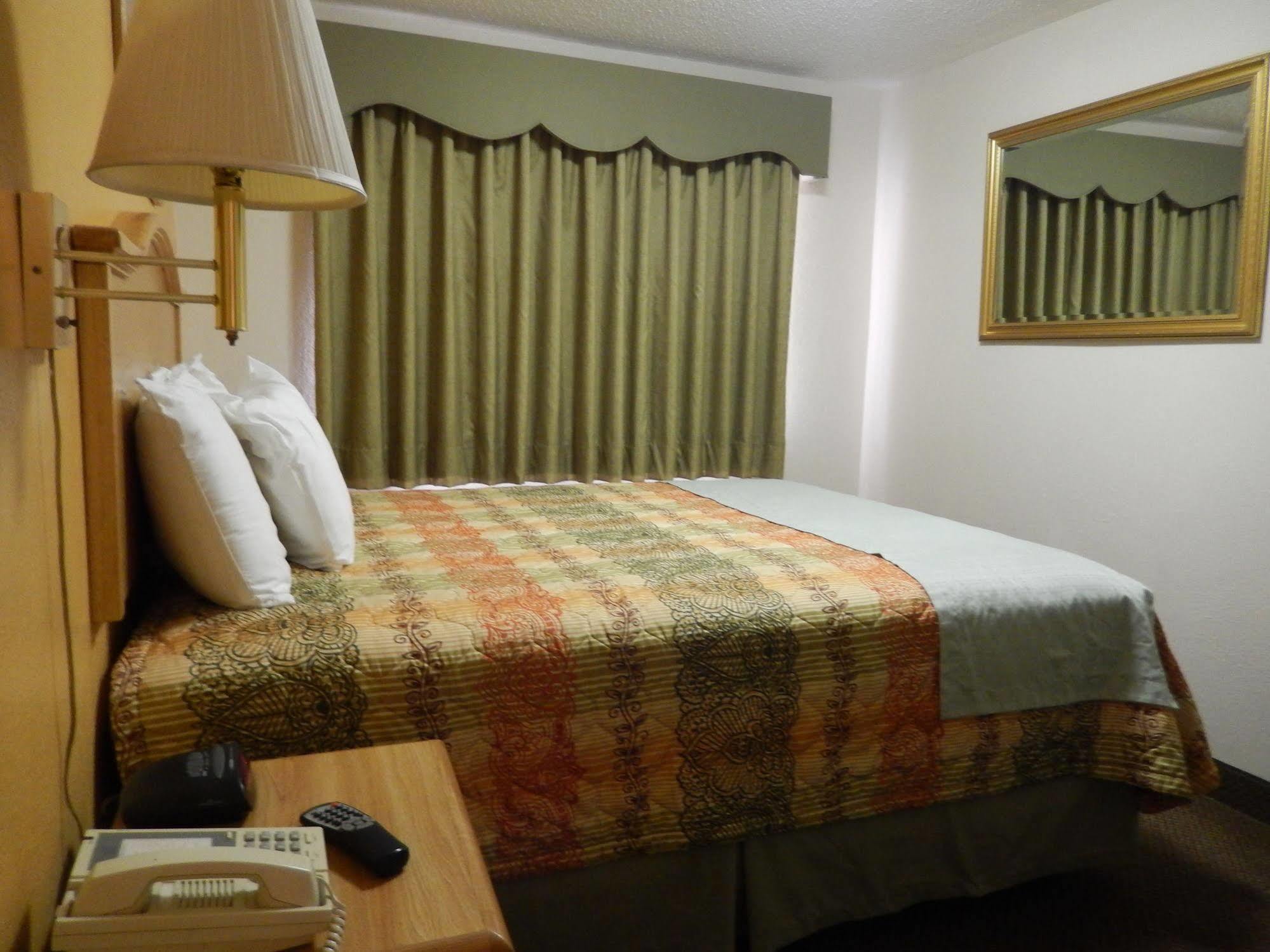 Executive Inn Pearsall Luaran gambar