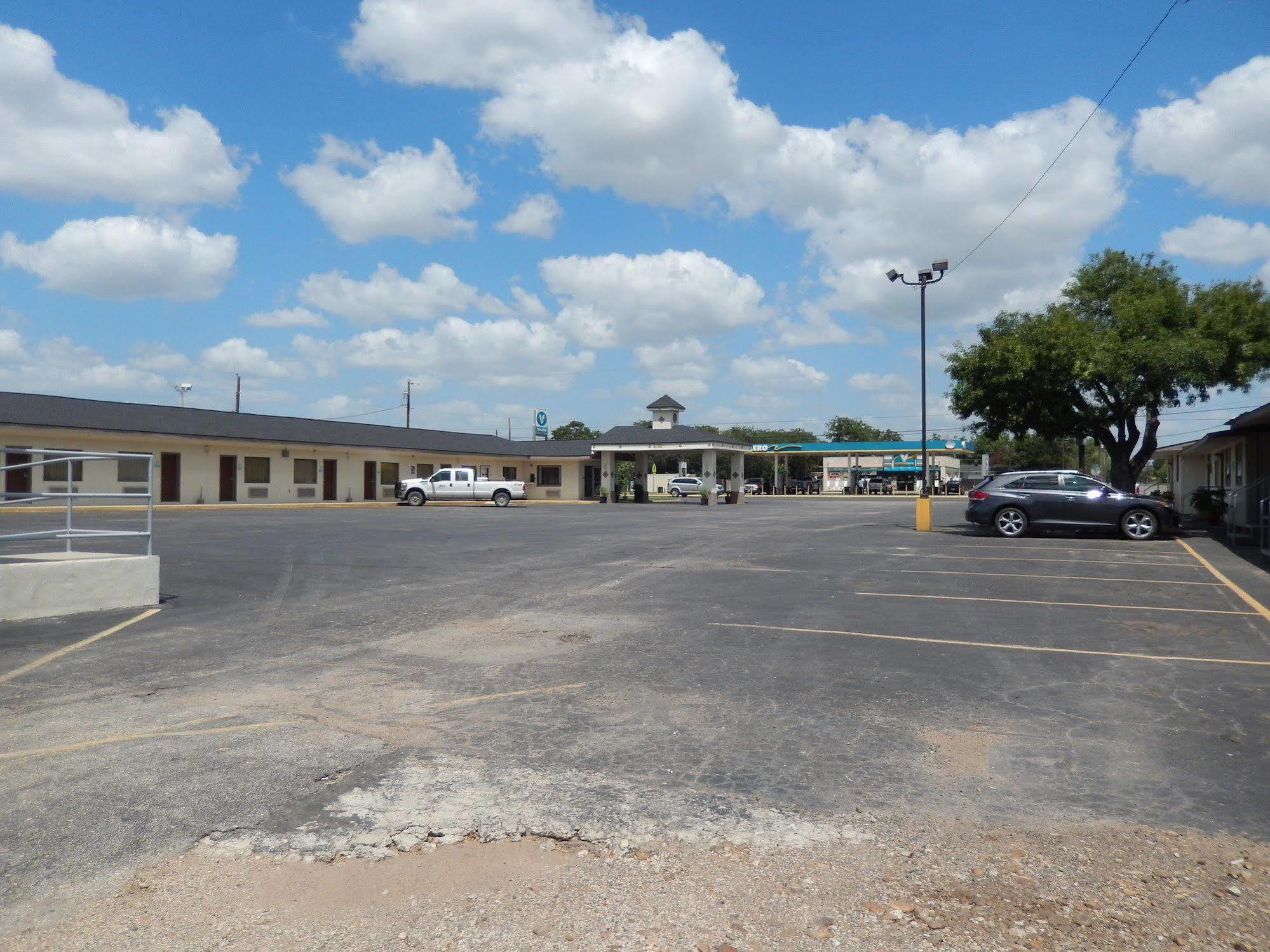 Executive Inn Pearsall Luaran gambar