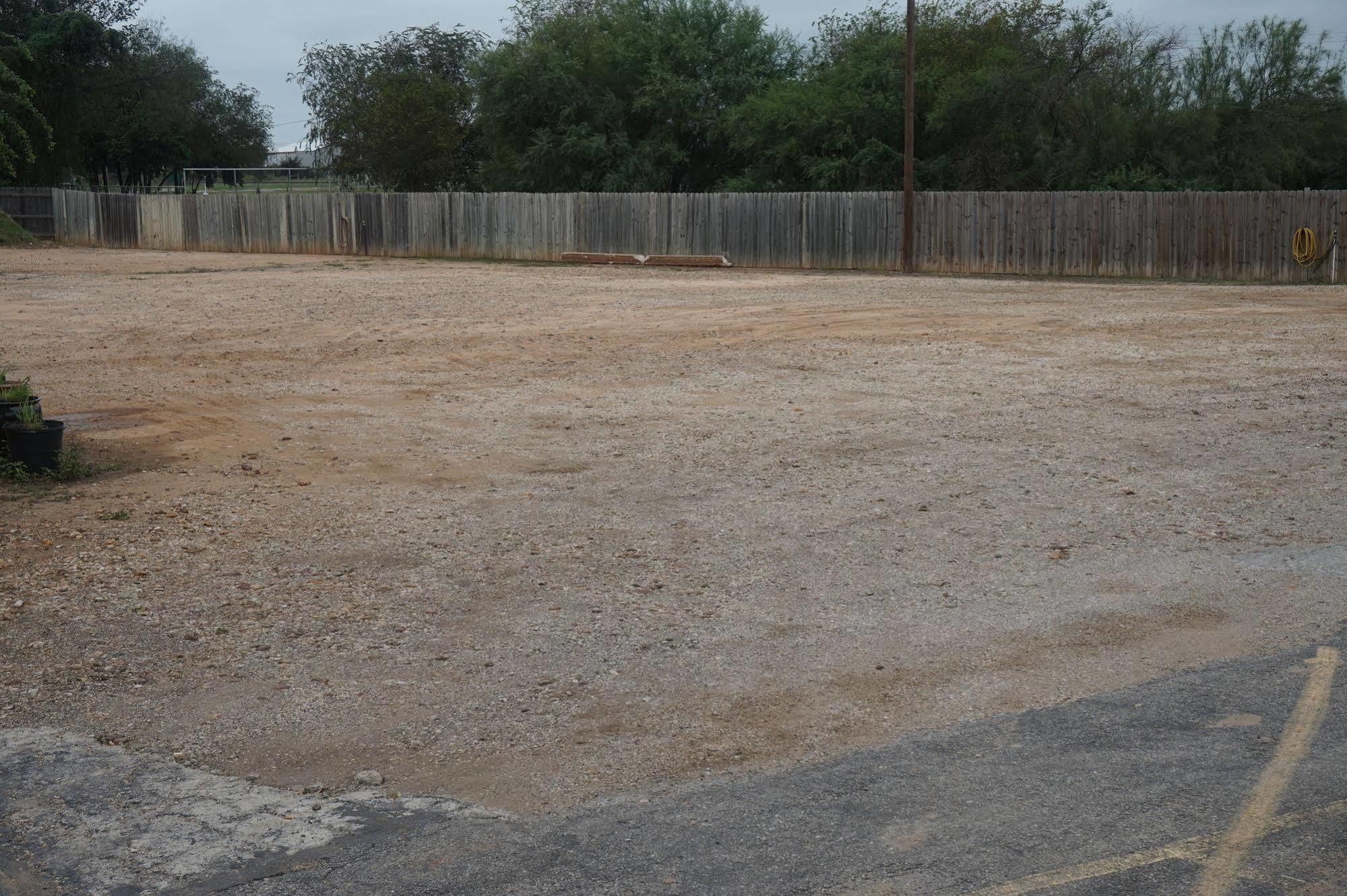 Executive Inn Pearsall Luaran gambar